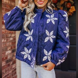 NWOT Never Worn Quilted Women's Jacket Navy Blue Size Small